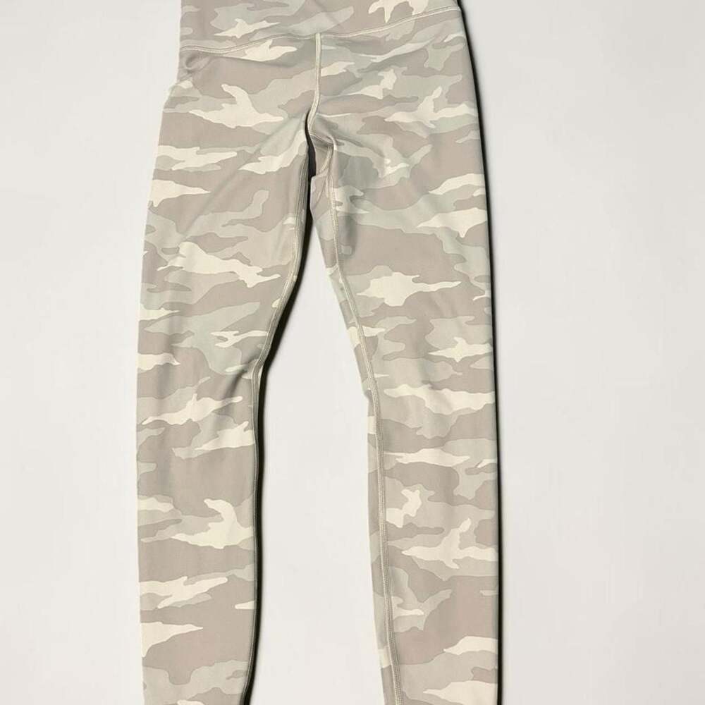 Athleta Elation 7/8 Tight High Rise Camo Leggings XS